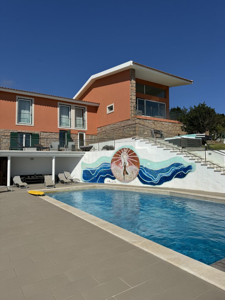 guincho bay villa Portugalia wyjazd jogowy z Bright Boho