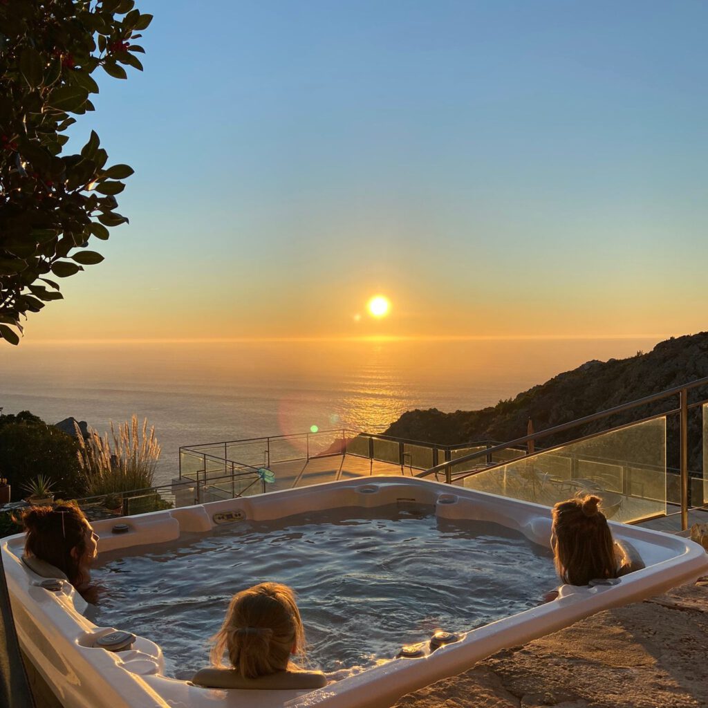 jacuzzi zachod slonca i joga z Bright Boho