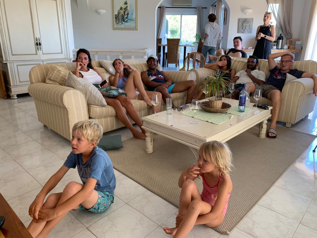 rodzinny wyjazd z joga i surfingiem Bright Boho